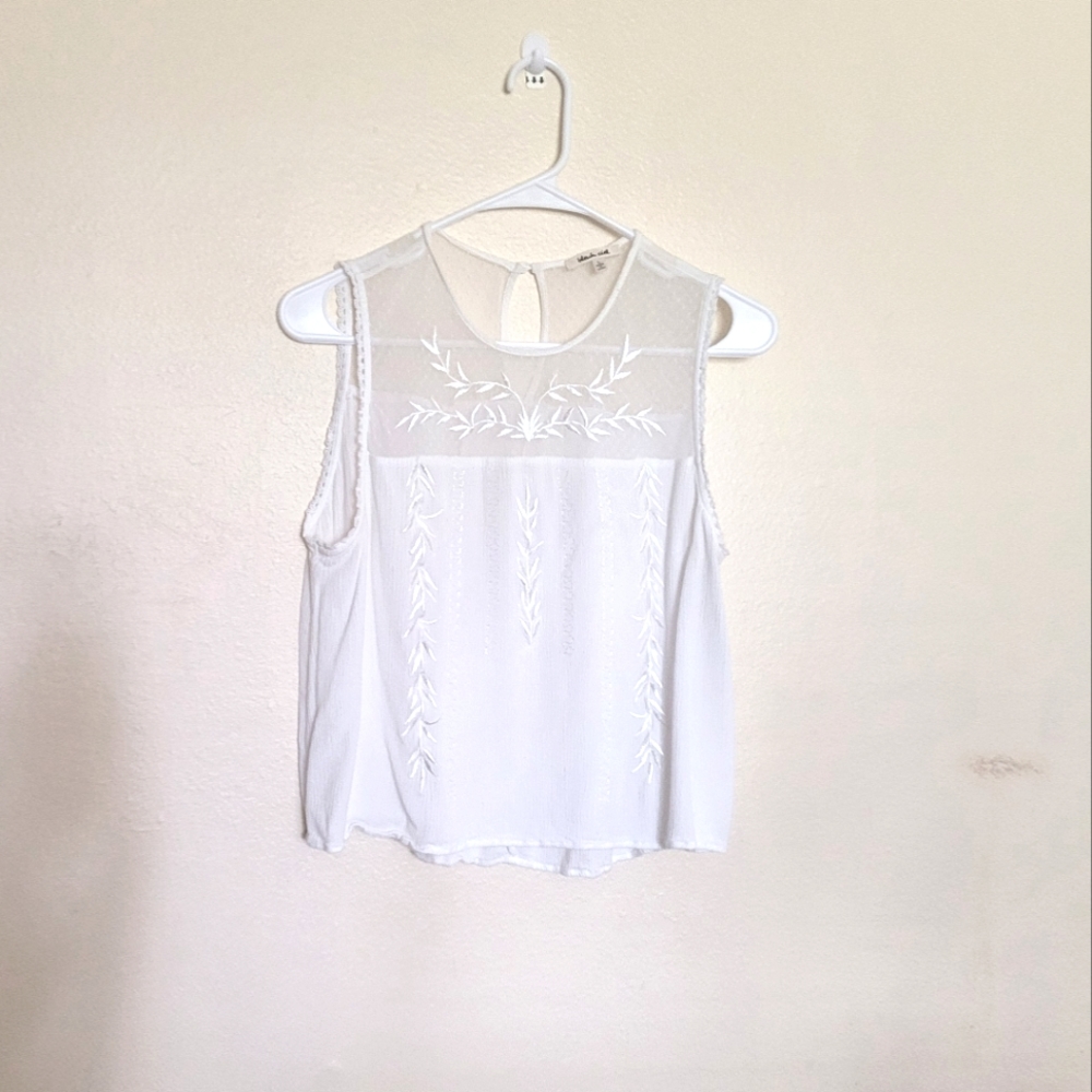 White Lace Linnen Crop top